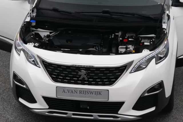 Peugeot 3008 (2020) thumbnail 31