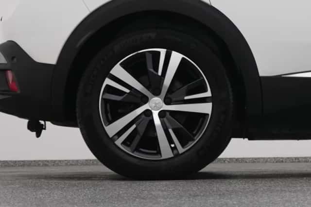 Peugeot 3008 (2020) thumbnail 41