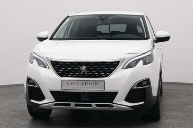Peugeot 3008 (2020) thumbnail 9