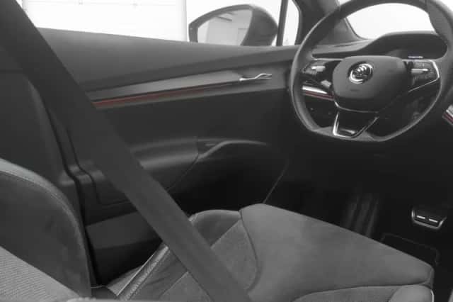 Škoda Enyaq (2021) thumbnail 11
