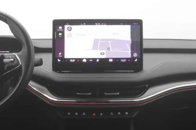 Škoda Enyaq (2021) thumbnail 8