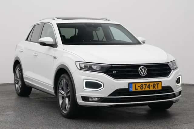 Volkswagen T-Roc (2021) thumbnail 2