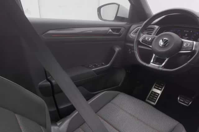 Volkswagen T-Roc (2021) thumbnail 11