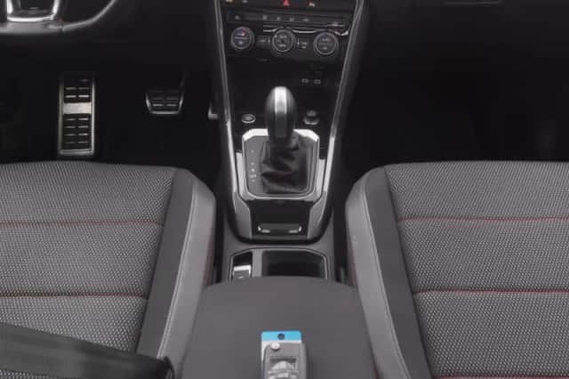 Volkswagen T-Roc (2021) thumbnail 12