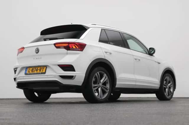 Volkswagen T-Roc (2021) thumbnail 16