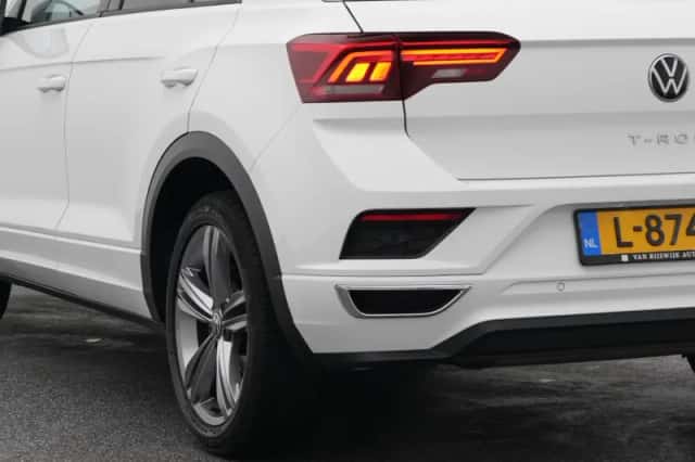 Volkswagen T-Roc (2021) thumbnail 18
