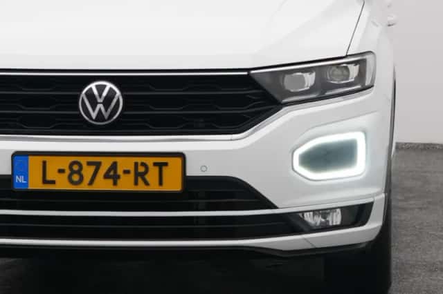 Volkswagen T-Roc (2021) thumbnail 19