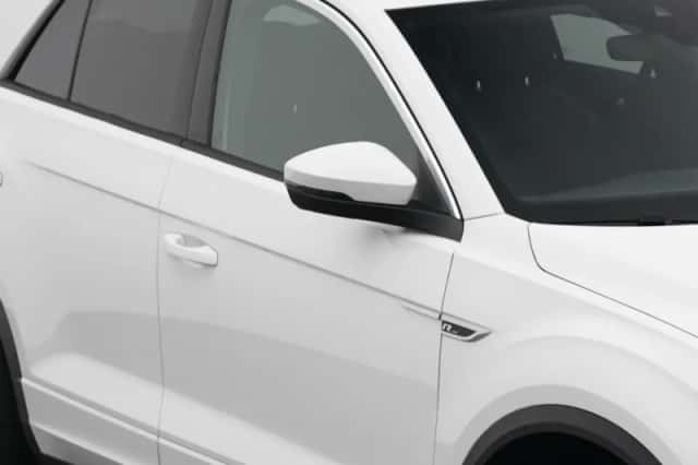 Volkswagen T-Roc (2021) thumbnail 23