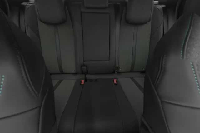 Peugeot 3008 (2023) thumbnail 4
