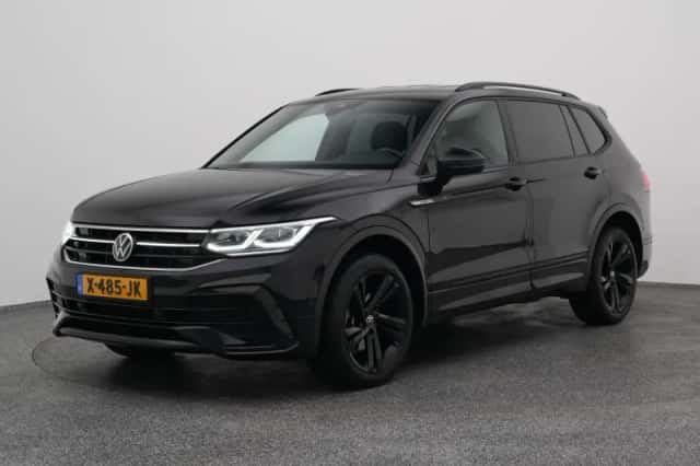 Volkswagen Tiguan (2023) thumbnail 1