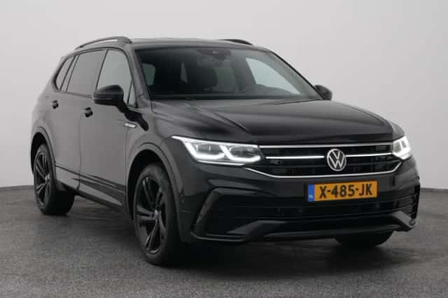 Volkswagen Tiguan (2023) thumbnail 2