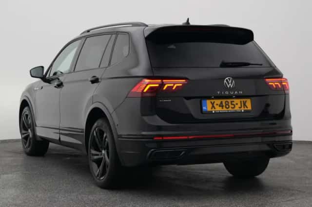 Volkswagen Tiguan (2023) thumbnail 5