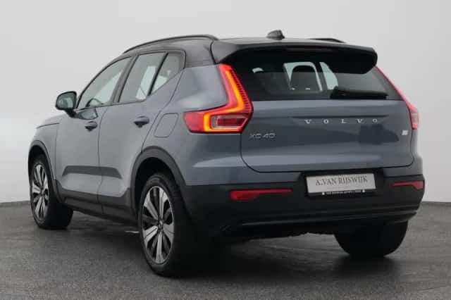 Volvo XC40 (2022) thumbnail 6