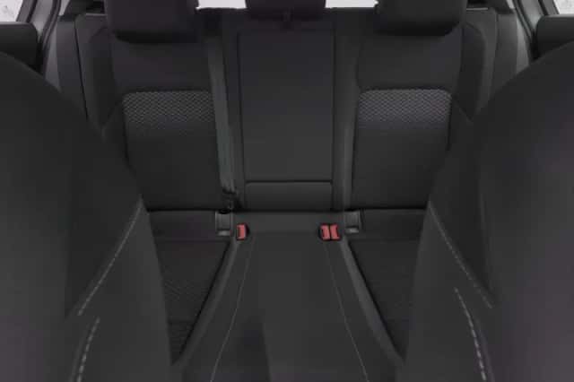 Volkswagen Golf (2022) thumbnail 4