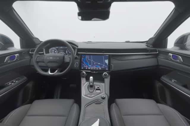 Lynk & Co 01 (2025) thumbnail 3