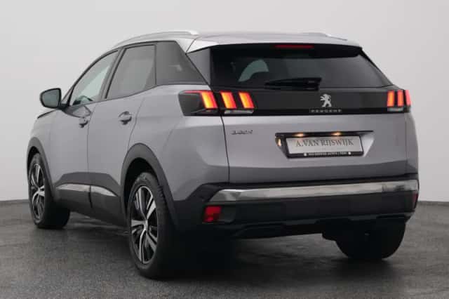 Peugeot 3008 (2019) thumbnail 5