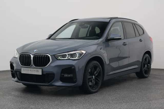 BMW X1 (2021) thumbnail 1
