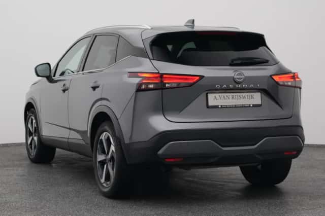 Nissan Qashqai (2023) thumbnail 5