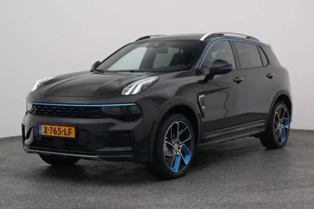 Lynk & Co 01 (2024) thumbnail 1