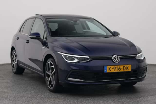 Volkswagen Golf (2020) thumbnail 2