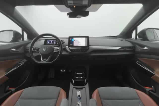 Volkswagen ID.4 (2020) thumbnail 3