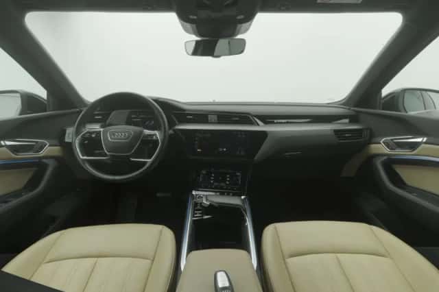 Audi e-tron (2022) thumbnail 3