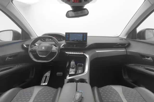 Peugeot 3008 (2022) thumbnail 3