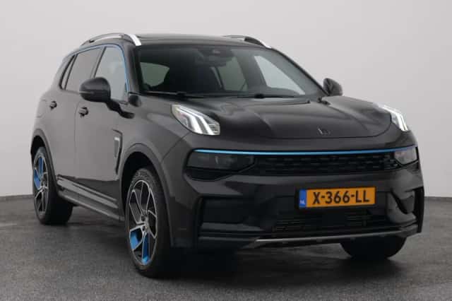 Lynk & Co 01 (2023) thumbnail 2