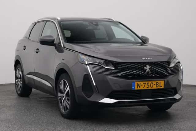Peugeot 3008 (2021) thumbnail 2