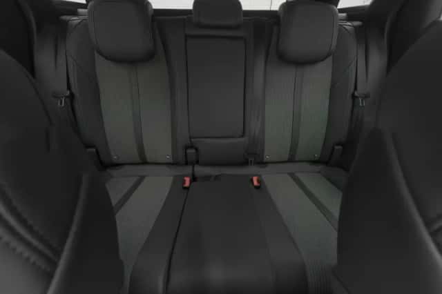 Peugeot 3008 (2021) thumbnail 4