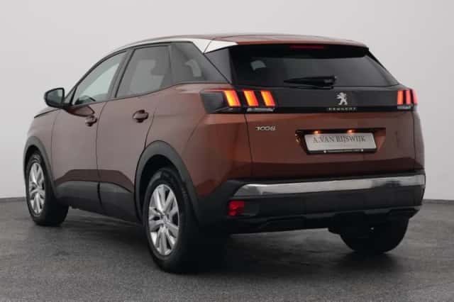 Peugeot 3008 (2019) thumbnail 5