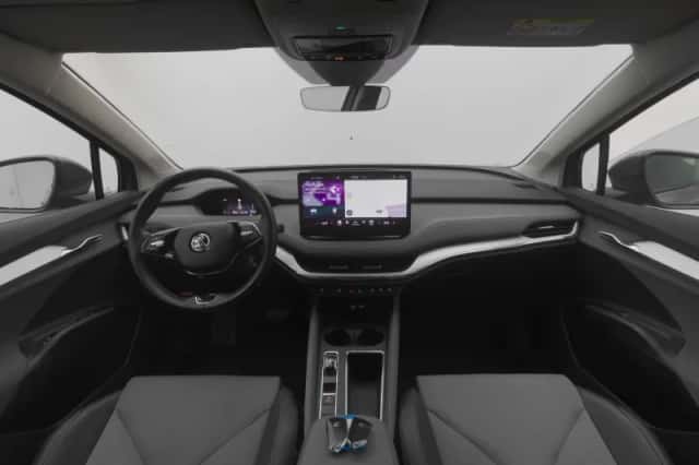 Škoda Enyaq (2022) thumbnail 3