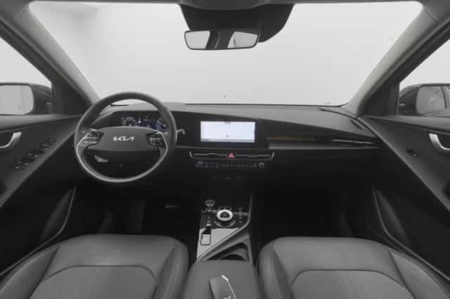 Kia Niro (2023) thumbnail 3