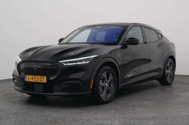 Ford Mustang (2021) thumbnail 1