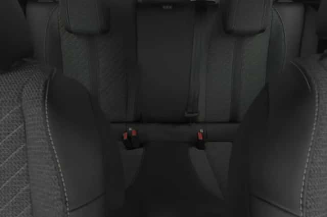 Peugeot 2008 (2023) thumbnail 4