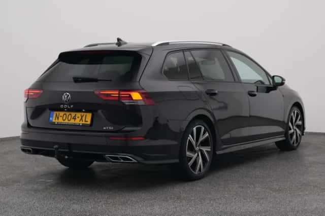 Volkswagen Golf (2021) thumbnail 6