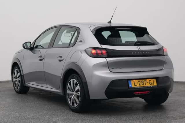 Peugeot e-208 (2021) thumbnail 6