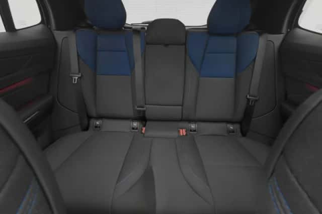 Lynk & Co 01 (2024) thumbnail 4