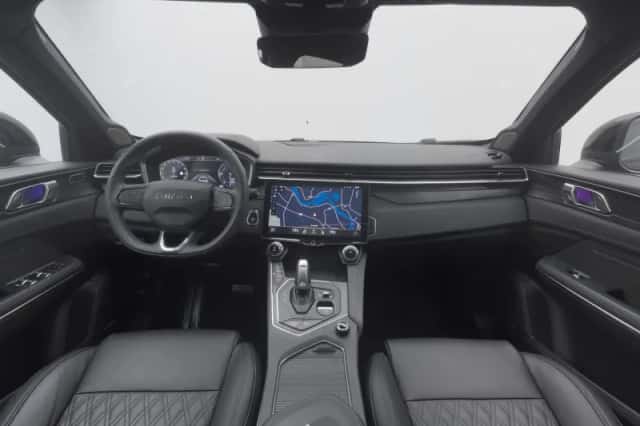 Lynk & Co 01 (2023) thumbnail 3