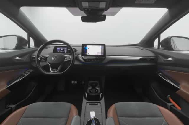 Volkswagen ID.4 (2020) thumbnail 3