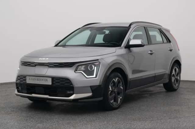 Kia Niro (2023) thumbnail 1