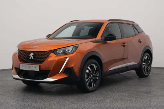 Peugeot e-2008 (2023) thumbnail 1