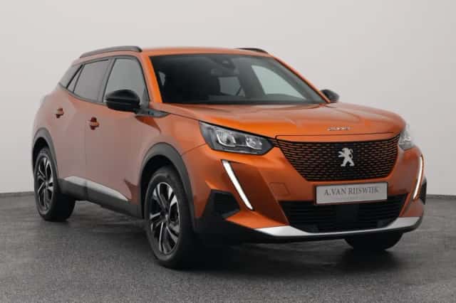 Peugeot e-2008 (2023) thumbnail 2