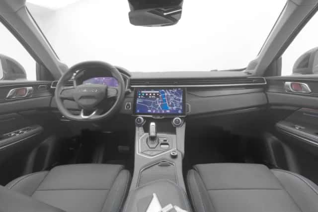 Lynk & Co 01 (2023) thumbnail 3