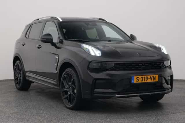 Lynk & Co 01 (2023) thumbnail 2