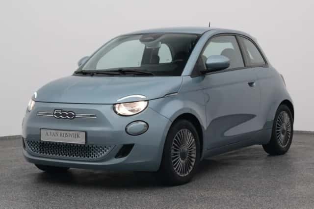 Fiat 500 (2021) thumbnail 1
