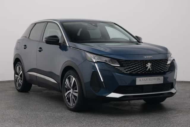 Peugeot 3008 (2022) thumbnail 2
