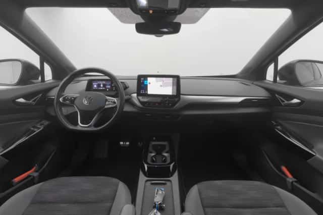 Volkswagen ID.4 (2023) thumbnail 3
