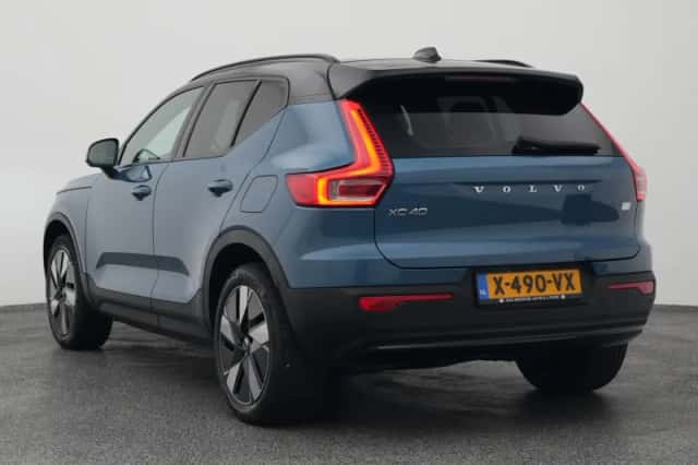 Volvo XC40 (2024) thumbnail 6