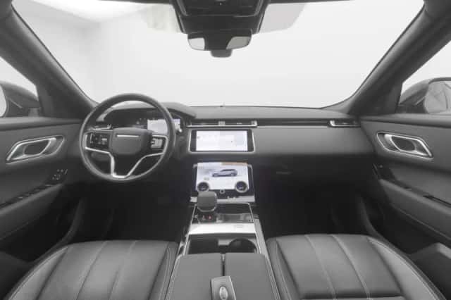 Land Rover Range Rover Velar (2023) thumbnail 3